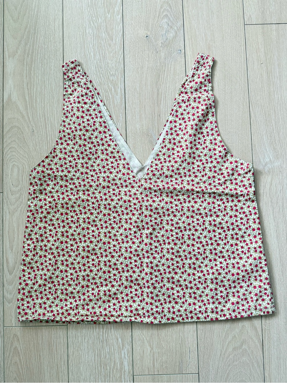 Ships Japanese Brand V-Neck Cotton Floral Tank Top in Cream and Pink
